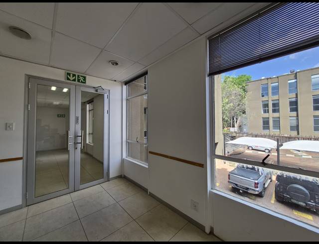 181M² OFFICE TO LET IN ROSEBANK